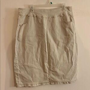 Chic Cream Pencil Skirt for Women